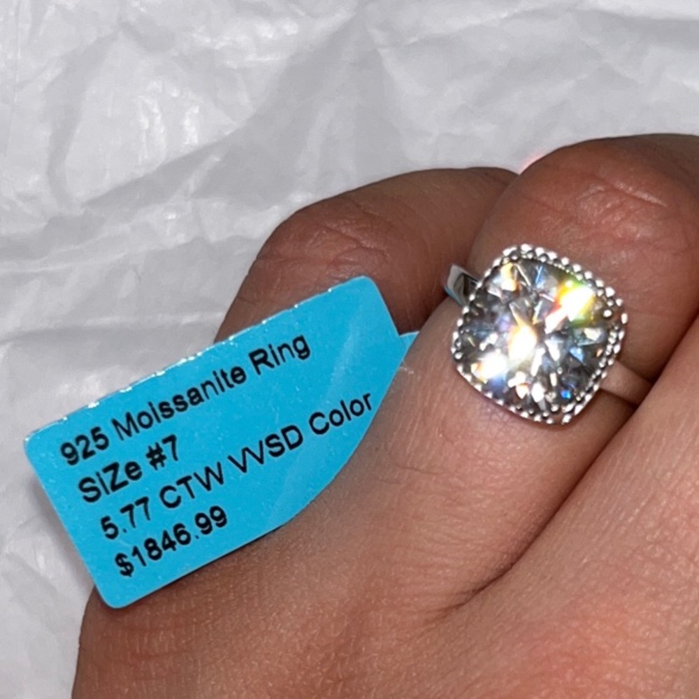 925 Moissanite Ring - Size 7 - Picture 3 of 13